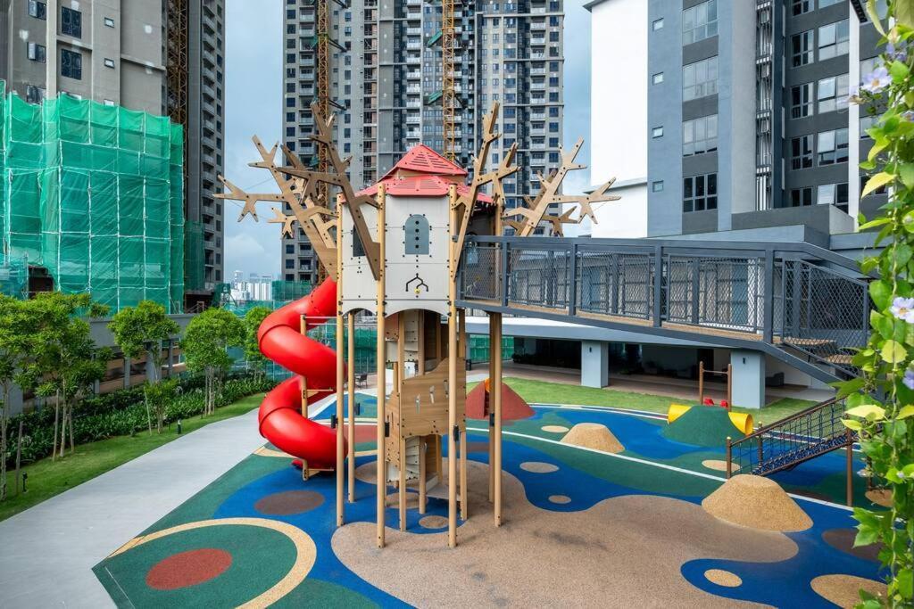 Pangsapuri Modern Cozy Sunway Velocity Two 1min To Mrt Kuala Lumpur
